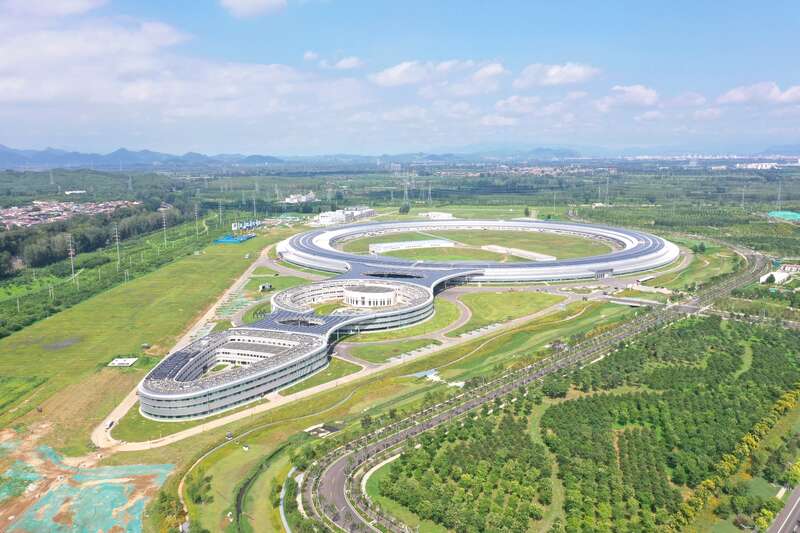 【中國(guó)青年報(bào)】我國(guó)首臺(tái)高能量同步輻射光源建設(shè)進(jìn)入沖刺階段